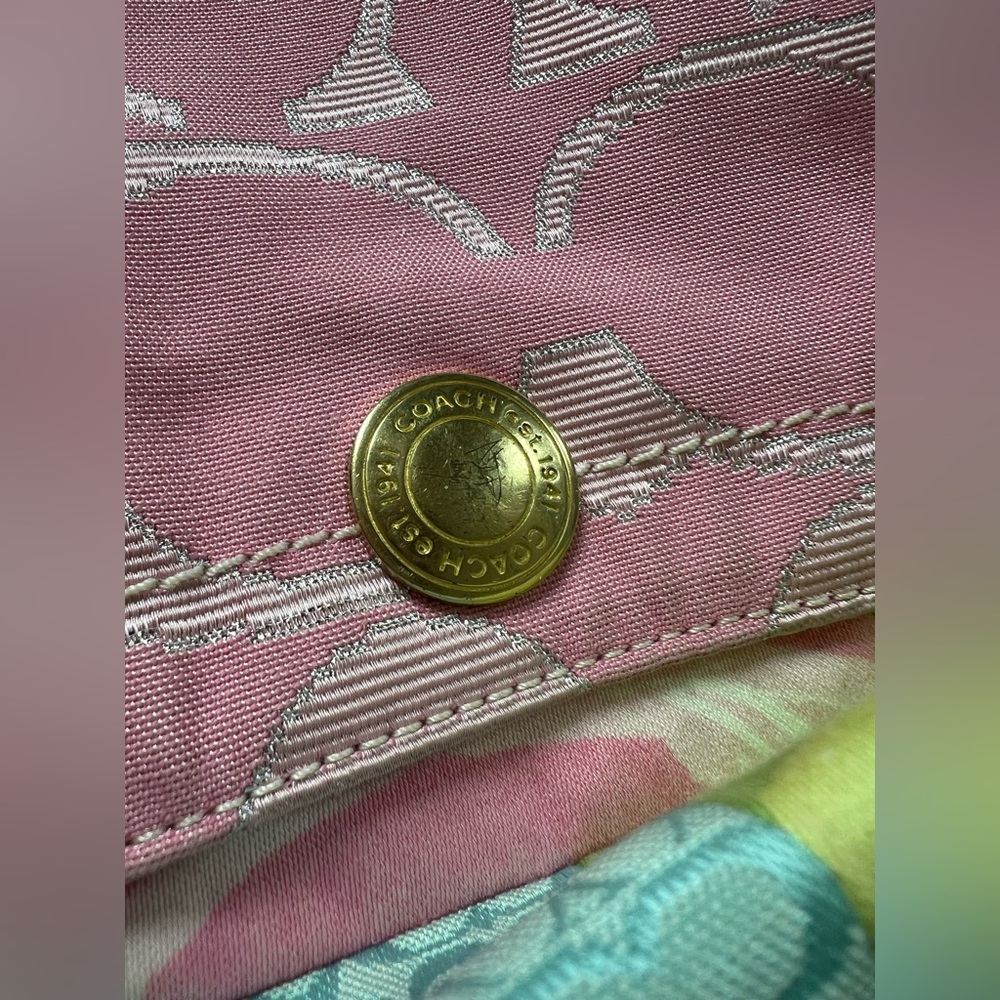 COACH Vintage Y2K multicolor Patchwork Bag – Pastel, Small & Chic - Picture 14 of 17